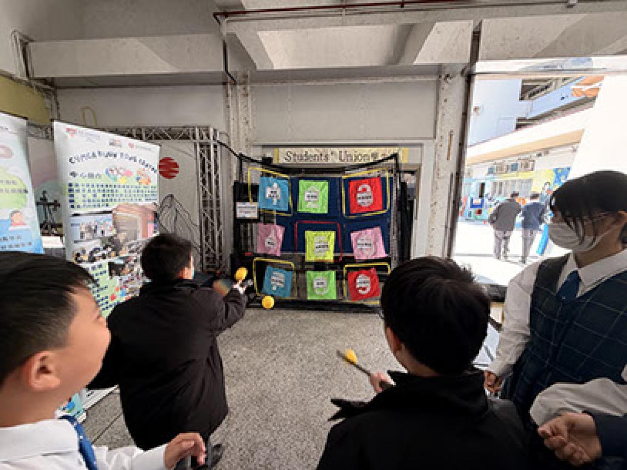 午間減壓攤位